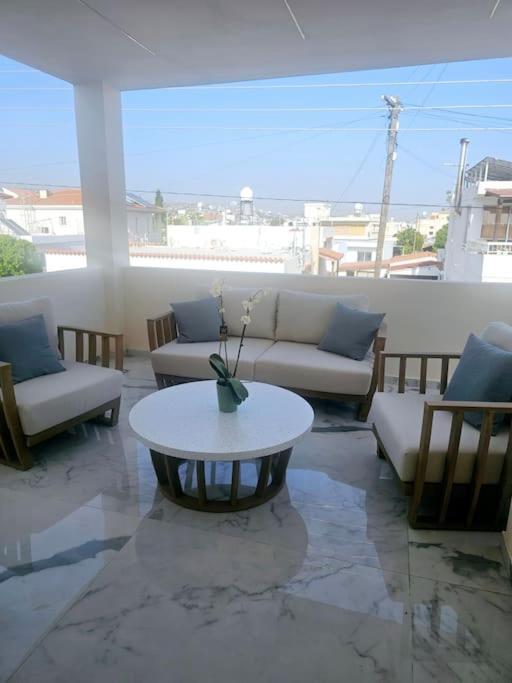Deluxe Apartment Paphos Exterior foto